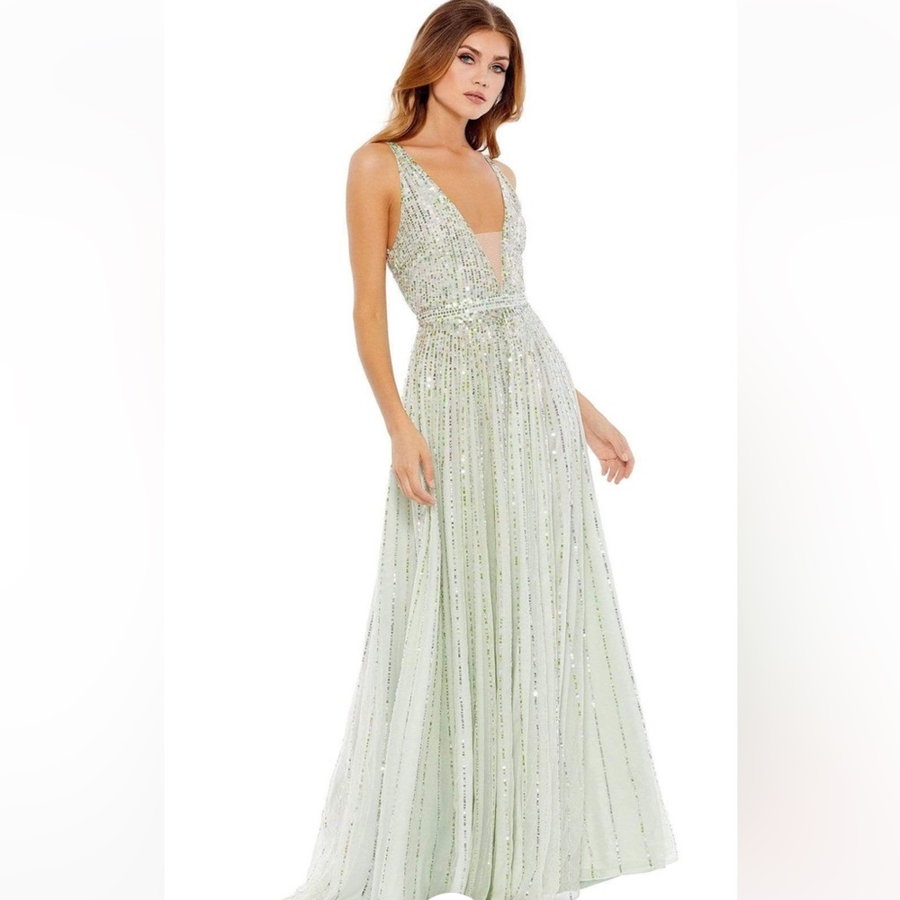 Mac Duggal -  Sequined Deep V-Neck  A-Line Gown sz 4